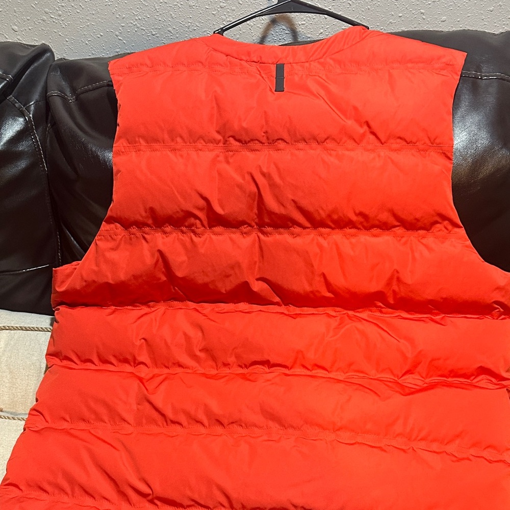 Jordan Red Quilted Puffer Vest with Jumpman Emblem - Picture 3 of 6